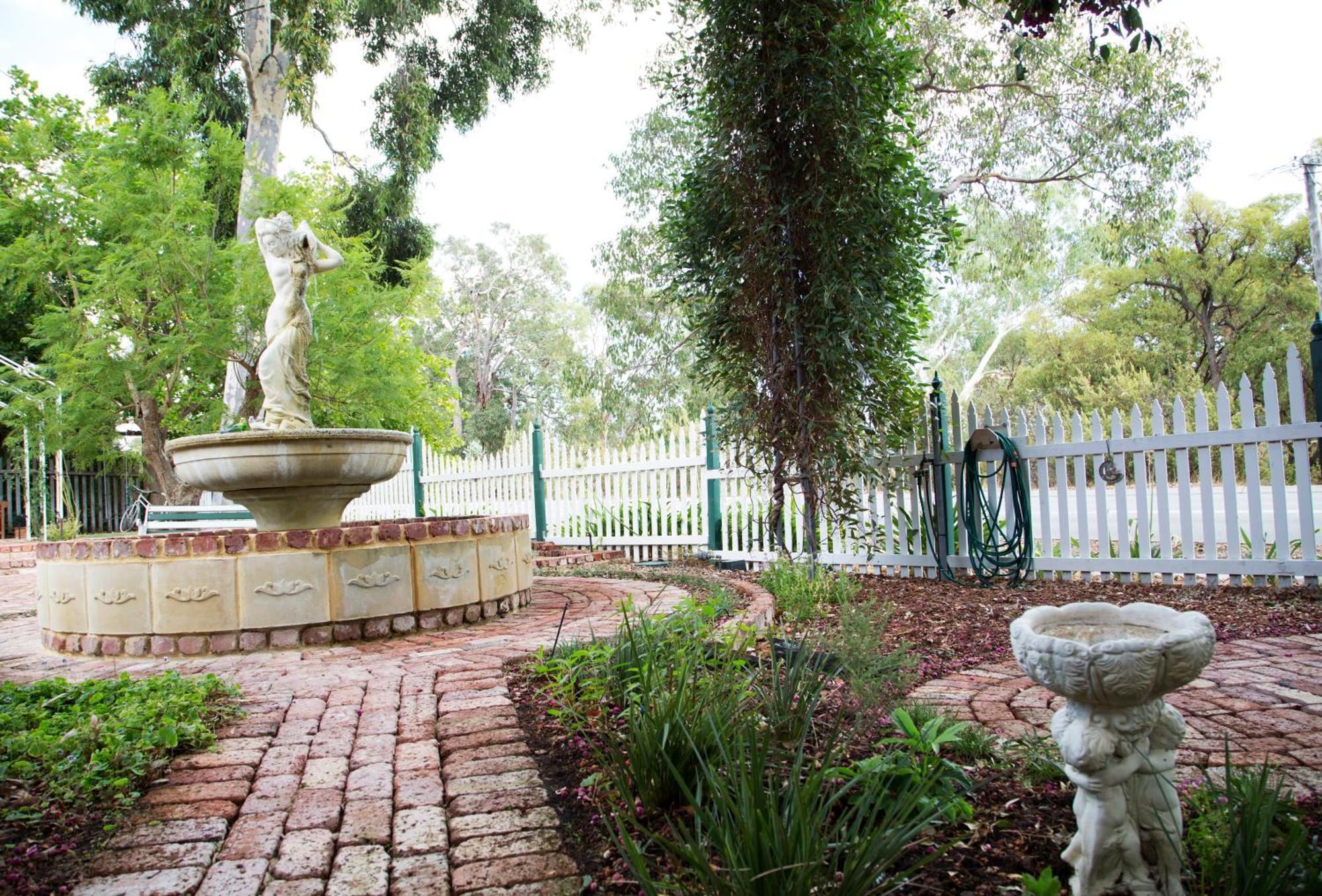 Rosebridge House Bed & Breakfast Adult Retreat Gooseberry Hill Bagian luar foto
