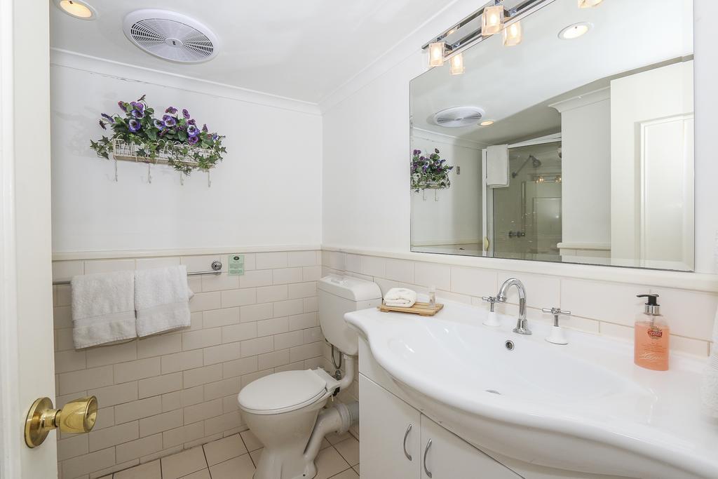 Rosebridge House Bed & Breakfast Adult Retreat Gooseberry Hill Bagian luar foto