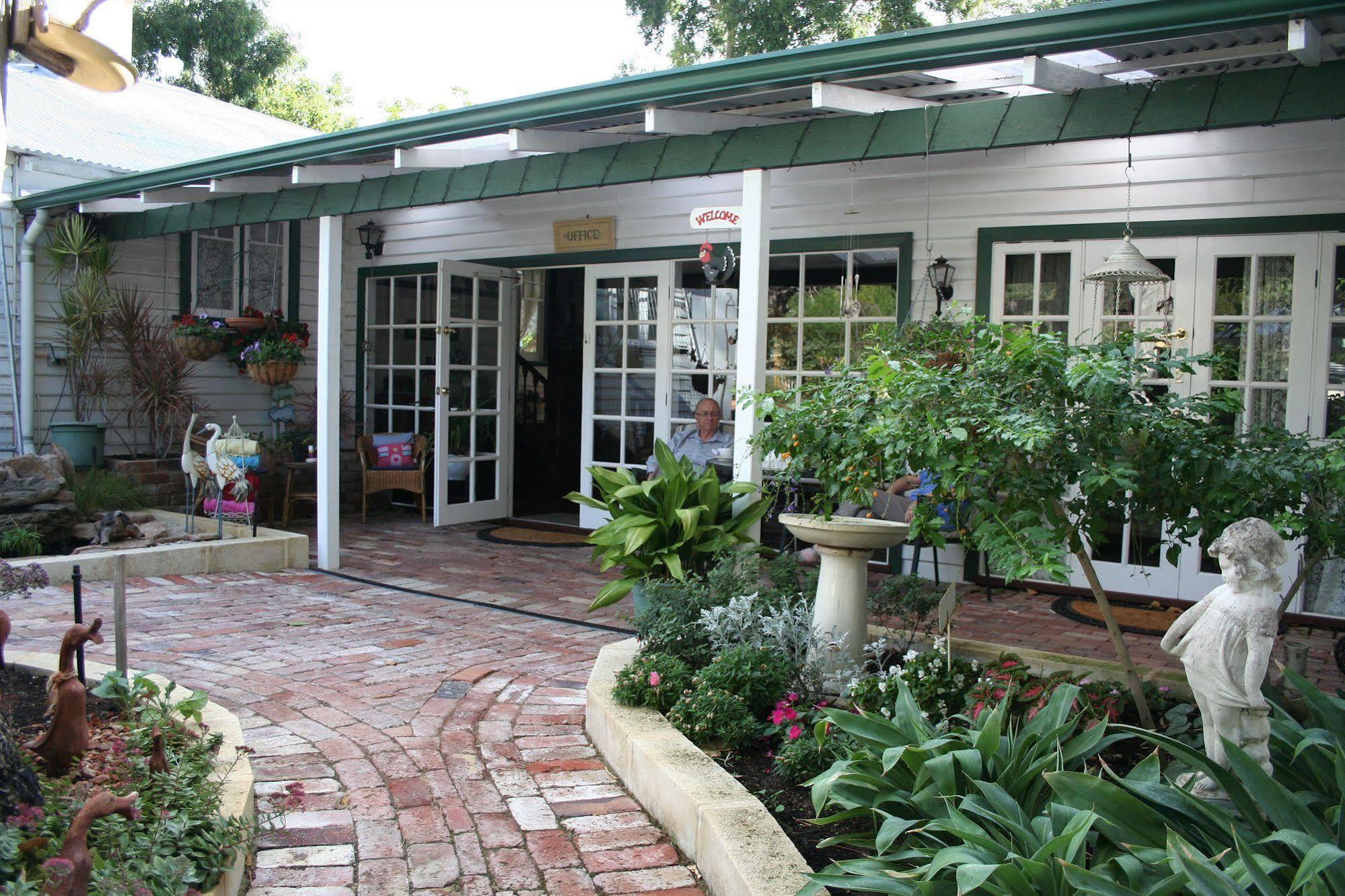Rosebridge House Bed & Breakfast Adult Retreat Gooseberry Hill Bagian luar foto