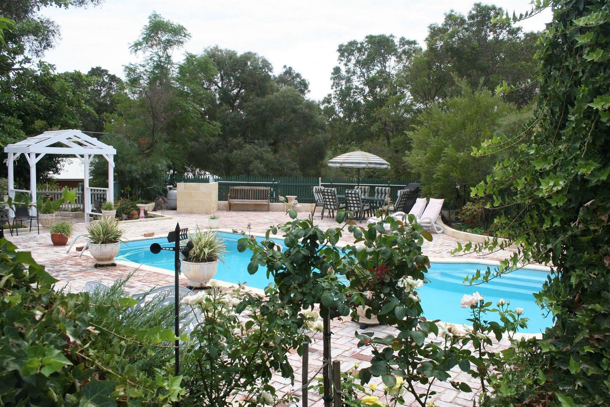 Rosebridge House Bed & Breakfast Adult Retreat Gooseberry Hill Bagian luar foto