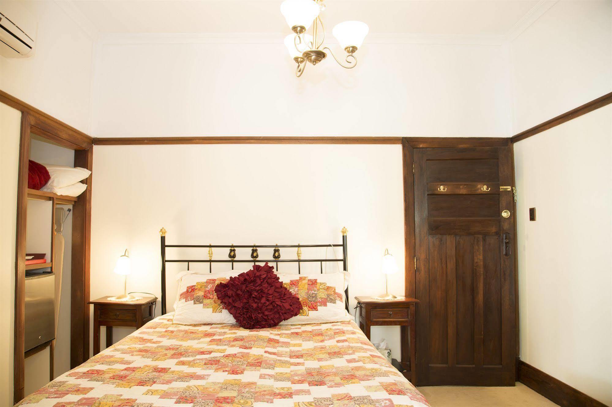 Rosebridge House Bed & Breakfast Adult Retreat Gooseberry Hill Bagian luar foto